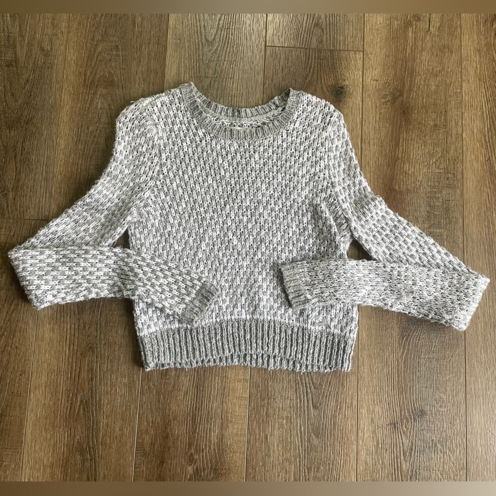 Abercrombie & Fitch Gray Crewneck Sweater